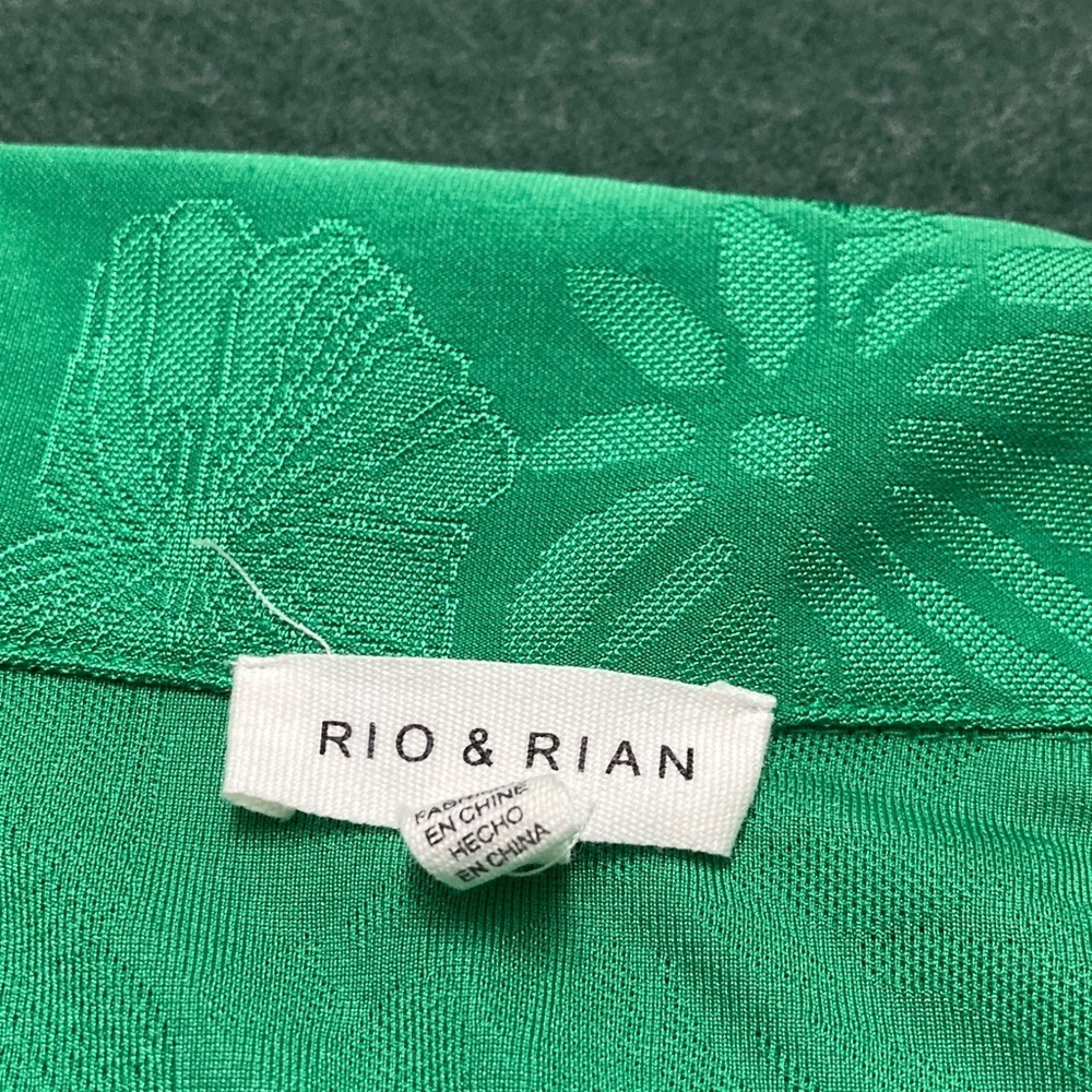 Rio & Rian Green Floral Top